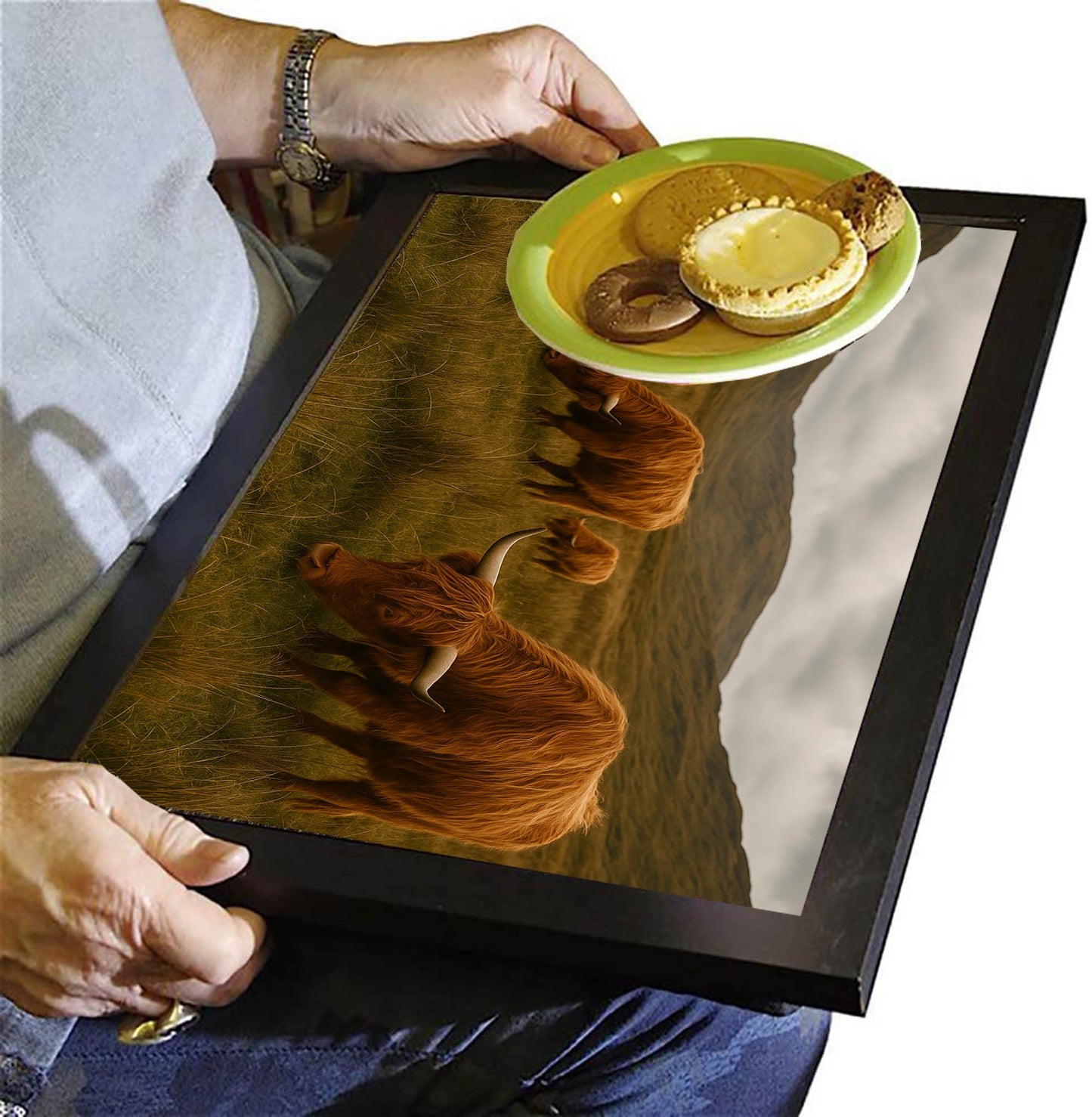 Scottish Highland Cow Lap Tray – Cushioned Laptop and Meal Tray with Bean Bag Base – Comfortable & Stylish Design Featuring Cute Highland Cattle – Ideal for Work, Dining & Crafts